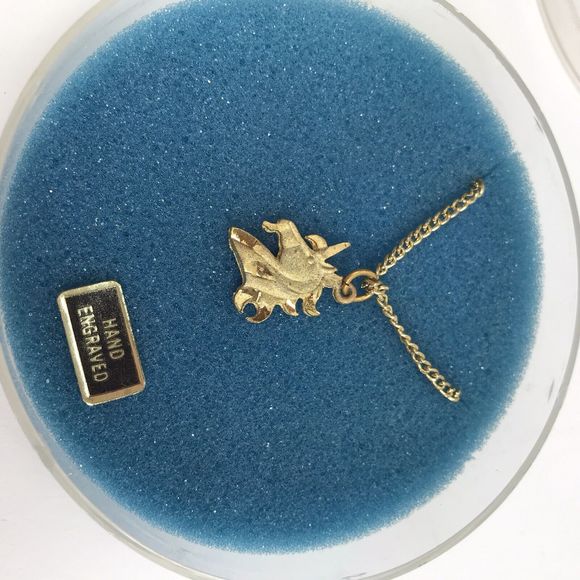 Vintage Unicorn Pendant Necklace Hand Engraved Fantasy Jewelry original box - Picture 2 of 8